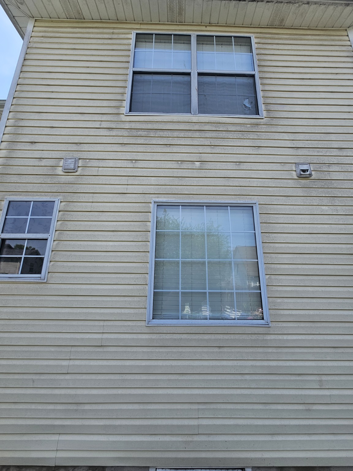 House siding before soft washing